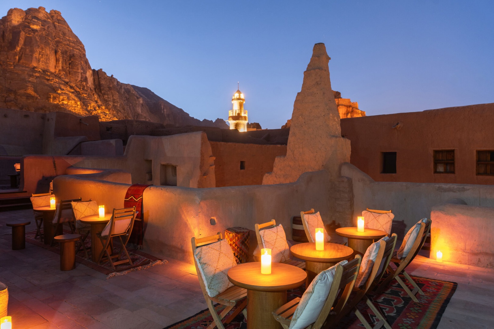 EARTH-BUILT HOTEL OPENS IN SAUDI ARABIA